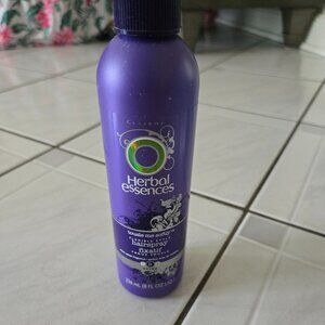 New Herbal Essences Tousle Me Softly Hairspray 8 fl.oz.